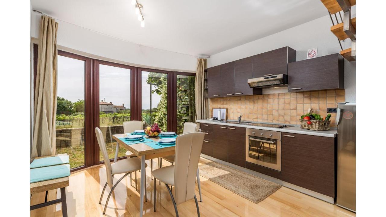 Holiday Home Bellavista Tar-Vabriga Exterior photo